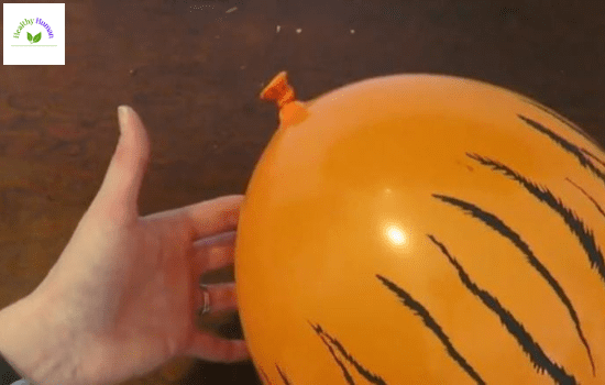 How to Tie a Balloon
