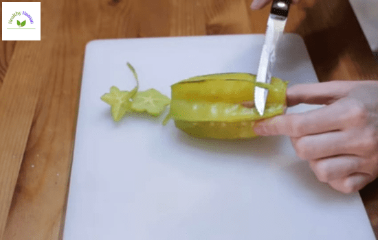 Peeling Star Fruit 