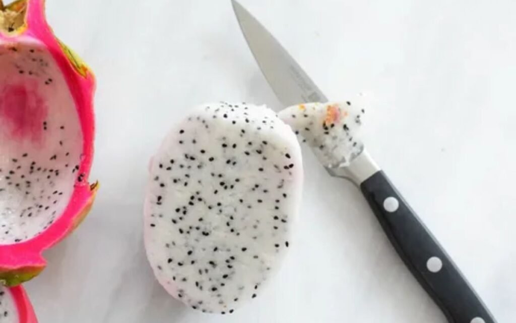 skin removing of dragon fruit