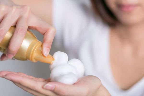 How To Apply Minoxidil Foam