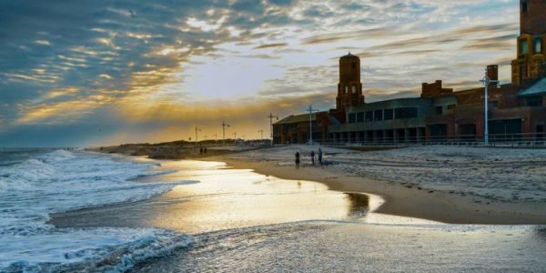 Jacob Riis Park Beach