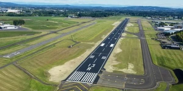 hillsbro airports in oregon